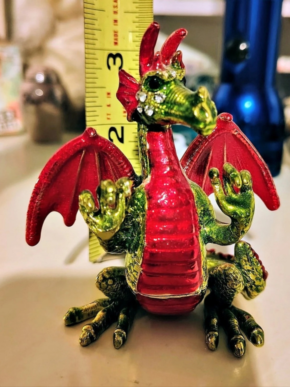 Red & Green Dragon Decor